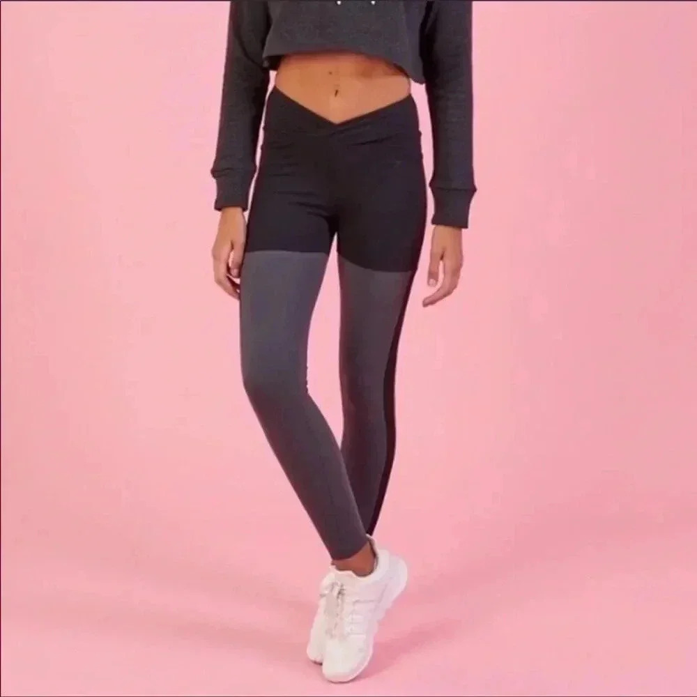 Nikki Blackketter Dynamic Leggings Size s